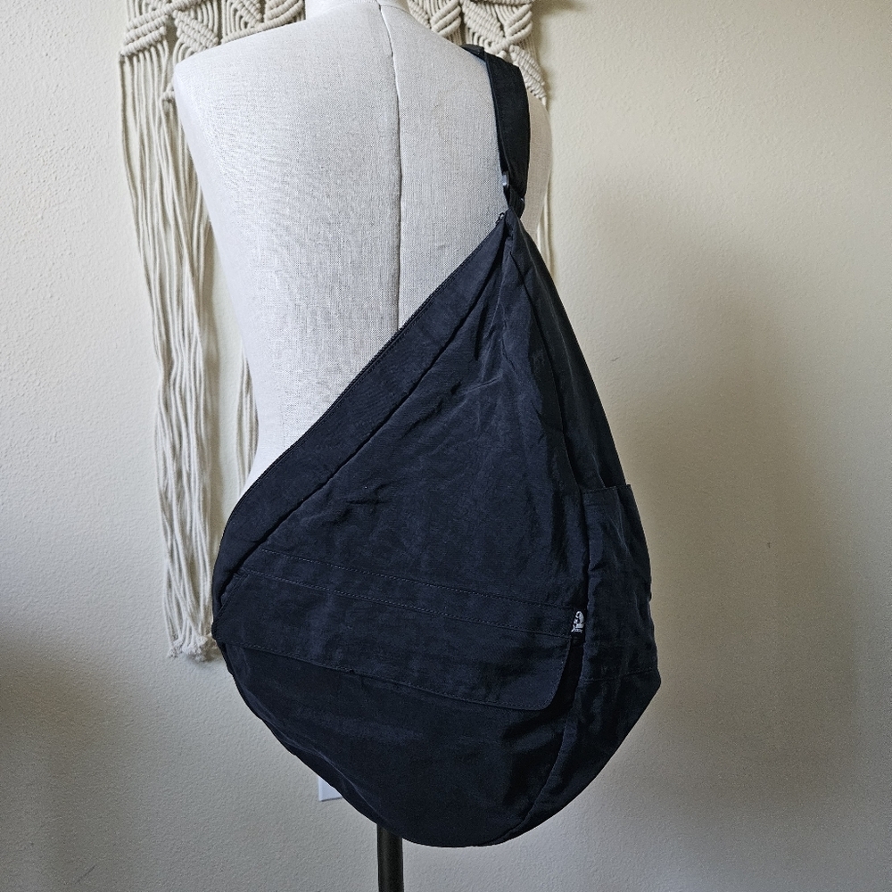 Ameribag Stylish Black Sling Bag